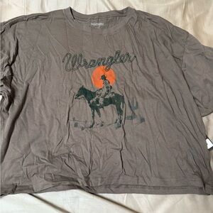 Wrangler Women’s Brown Graphic Crop T-Shirt